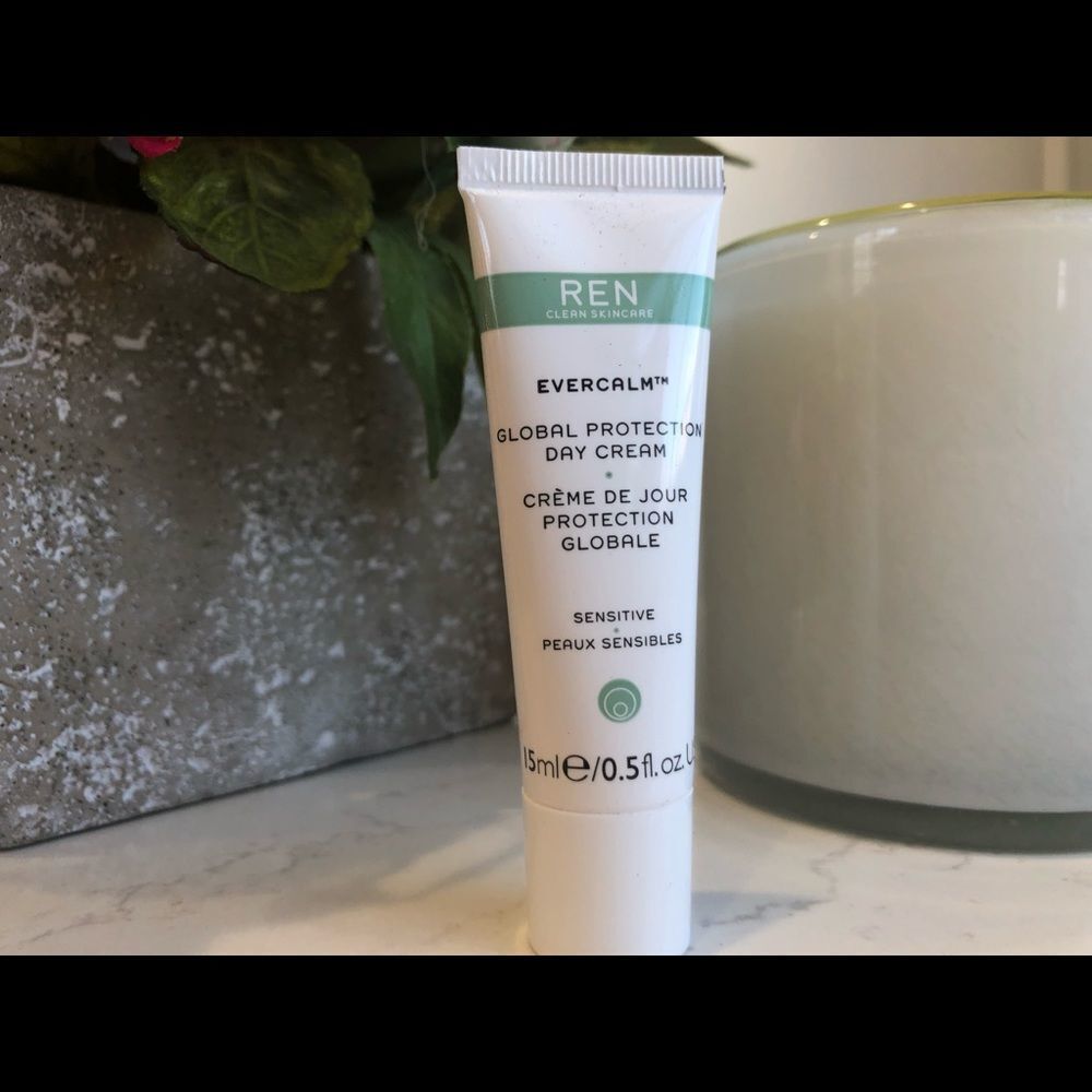NEW REN Clean Skincare Evercalm™ Global Protection Day Cream Sensitive Skin